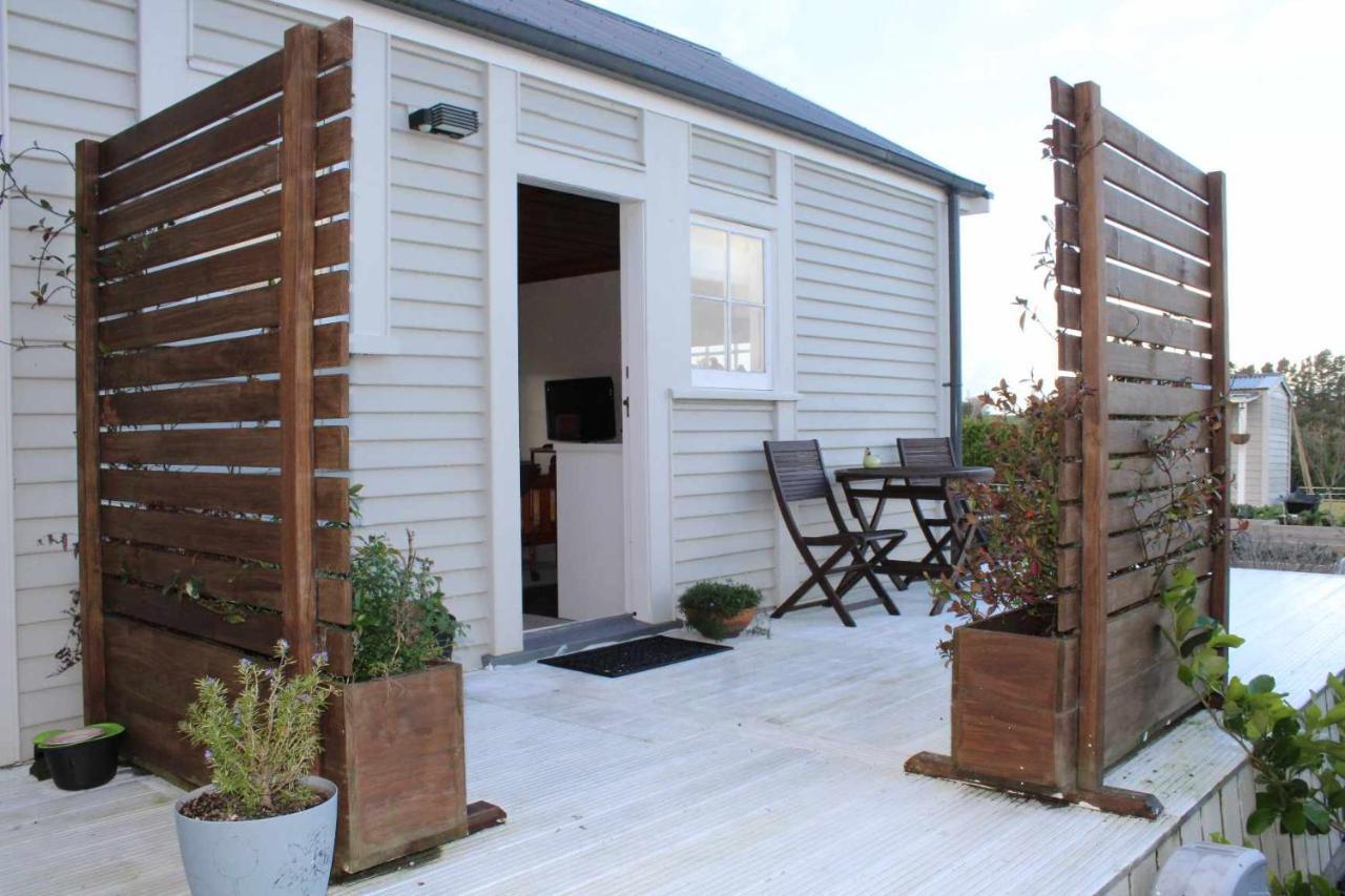 The Studio - Huntly House Auckland Extérieur photo